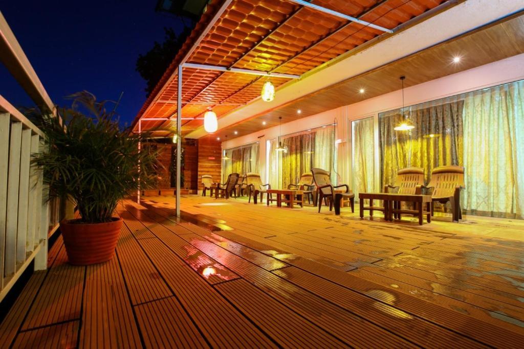 Lake View Resort Lonavala Exterior foto
