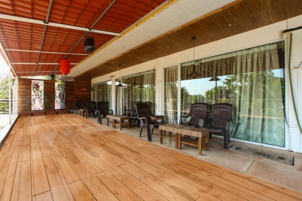 Lake View Resort Lonavala Exterior foto